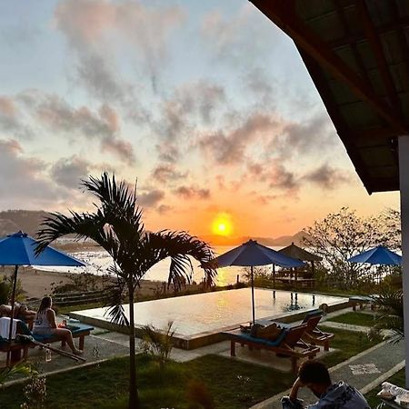 Bed On The Beach Kuta  Екстер'єр фото